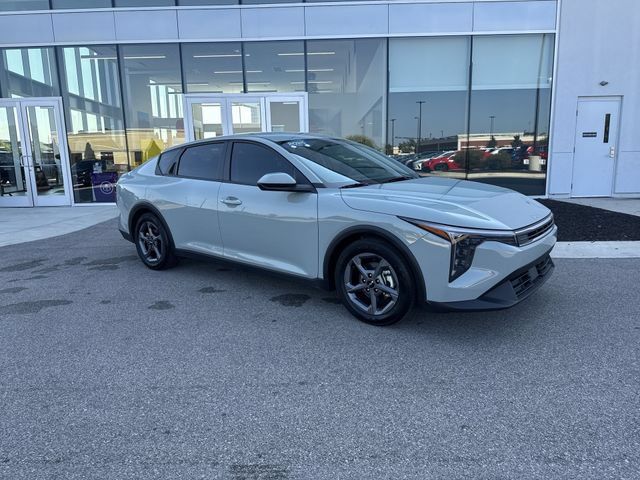 Used 2025 Kia K4 FWD image 6