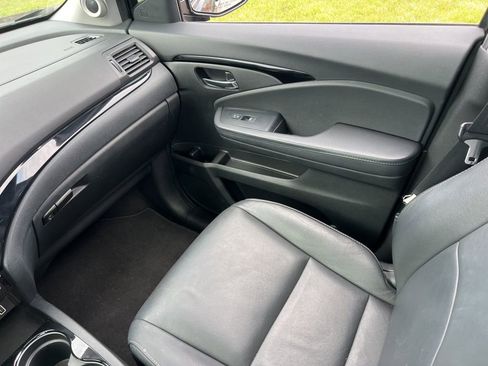 Used 2022 Honda Pilot Touring image 28