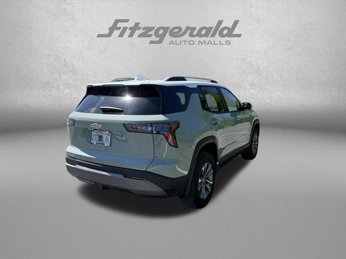 Used 2025 Chevrolet Equinox LT w/ Convenience Package II FWD image 7