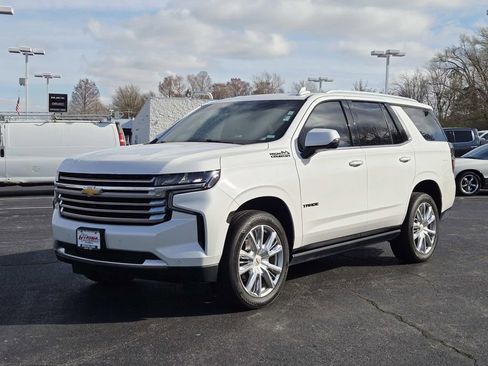 Used 2021 Chevrolet Tahoe High Country w/ Premium Package image 8