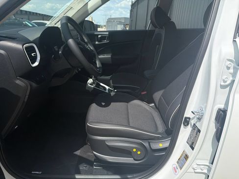 New 2026 Hyundai Venue SEL FWD image 12