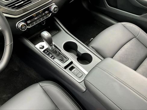 New 2026 Nissan Altima 2.5 SV FWD image 12