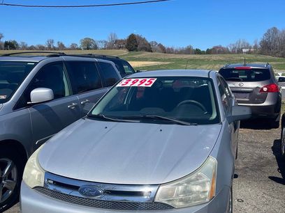Used 2009 Ford Focus SE