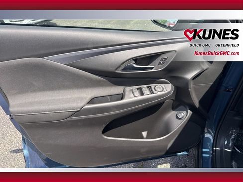 New 2026 Buick Envista Sport Touring w/ Convenience I Package FWD image 17