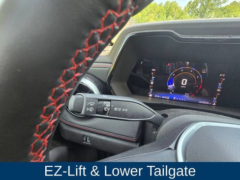 Used 2023 Chevrolet Colorado Z71 w/ Z71 Convenience Package 2 AWD/4WD image 28