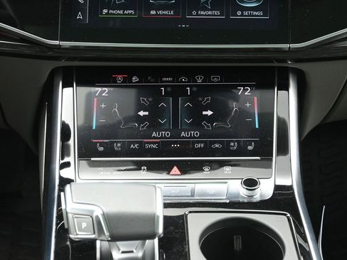 Used 2023 Audi Q7 3.0T Prestige image 22