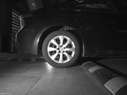 Used 2025 Toyota Corolla LE FWD image 9