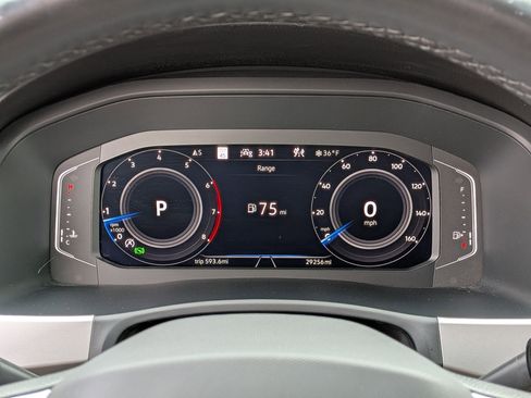 Used 2022 Volkswagen Atlas SEL Premium image 22