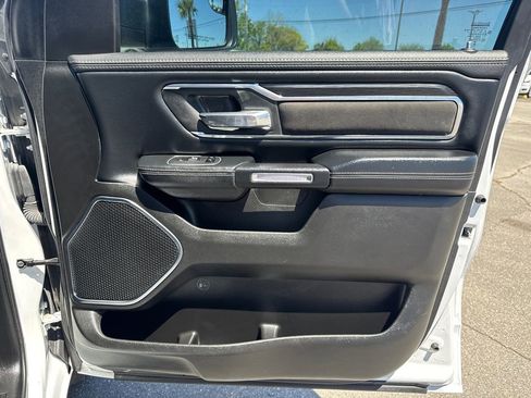 Used 2024 RAM 1500 Laramie AWD/4WD image 19