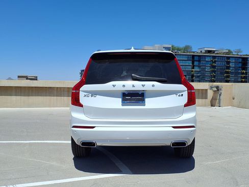 Used 2020 Volvo XC90 T6 Momentum AWD/4WD image 5