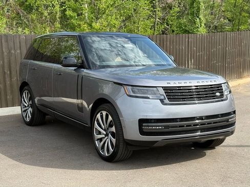 New 2026 Land Rover Range Rover Long Wheelbase SE AWD/4WD image 7