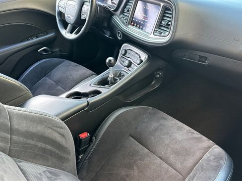 Used 2022 Dodge Challenger R/T w/ Plus Package image 15