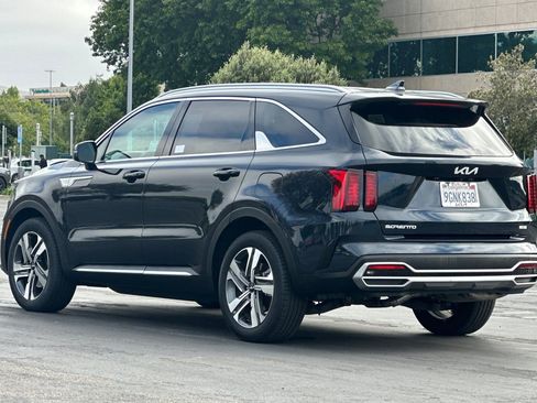 Certified 2023 Kia Sorento EX AWD/4WD image 7