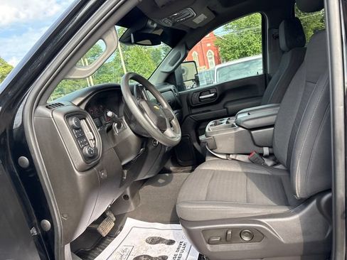 Used 2024 Chevrolet Silverado 2500 Custom w/ Custom Value Package AWD/4WD image 15