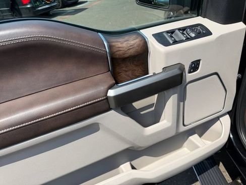 Used 2019 Ford F150 Limited AWD/4WD image 11