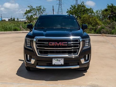 Certified 2022 GMC Yukon XL SLT w/ SLT Luxury Package RWD image 2