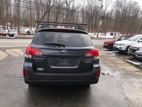 Used 2012 Subaru Outback 2.5i Premium w/ All-Weather Pkg image 6