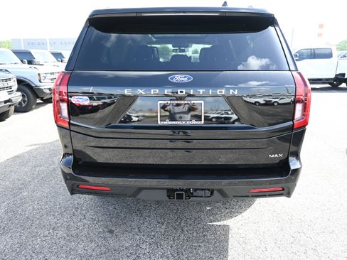 New 2027 Ford Expedition Max Active RWD image 4