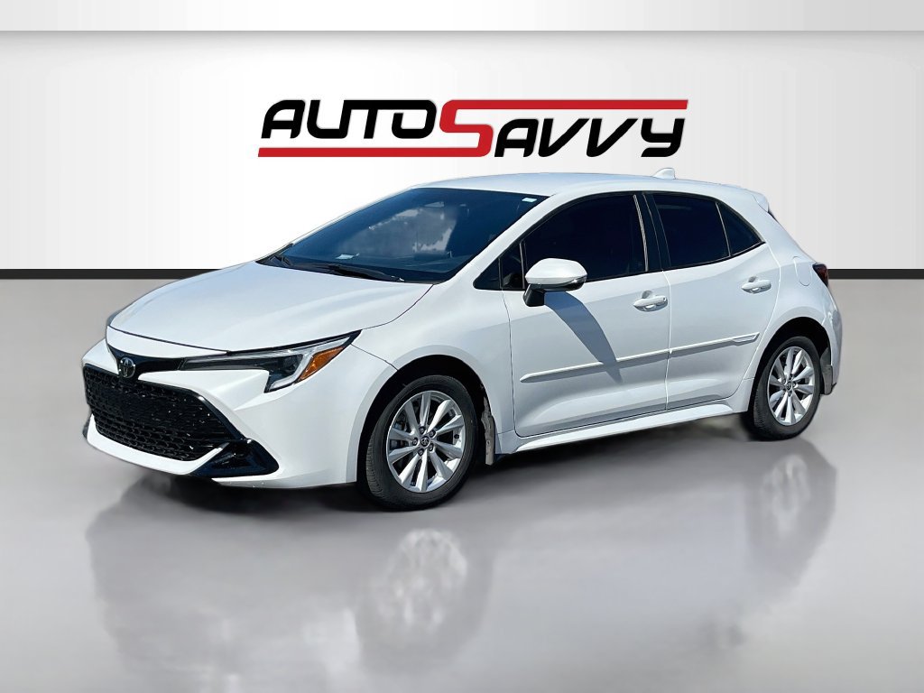 Used 2025 Toyota Corolla SE FWD image 3