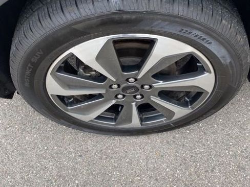 Used 2023 Ford Escape Platinum image 41