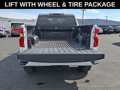 Used 2022 Chevrolet Silverado 1500 RST AWD/4WD image 27