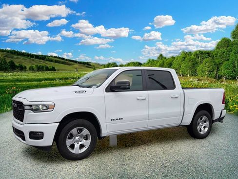 Used 2025 RAM 1500 Big Horn AWD/4WD image 2