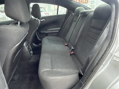 Used 2014 Dodge Charger SXT image 18