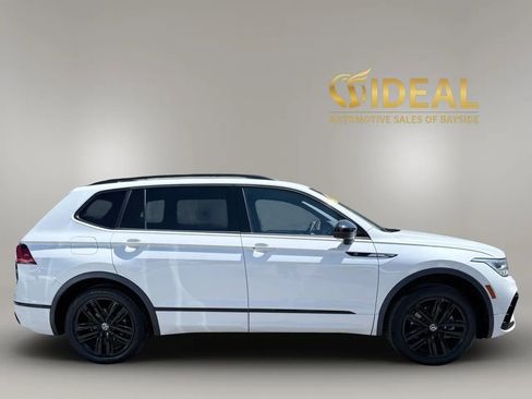Used 2022 Volkswagen Tiguan SE R-Line AWD/4WD image 8