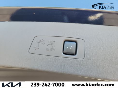 Used 2024 Lincoln Corsair FWD image 11