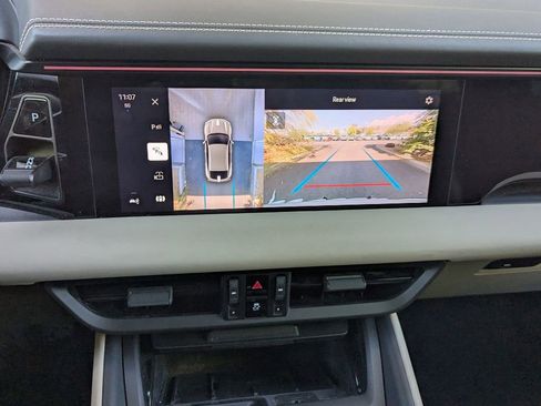 Used 2024 Porsche Macan 4 Electric image 12