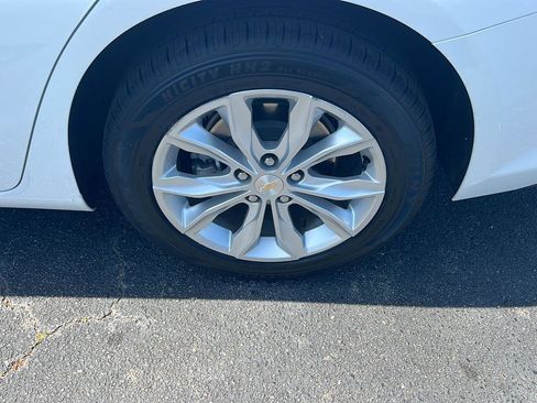 Used 2024 Chevrolet Malibu LT FWD image 36