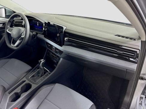 New 2026 Volkswagen Jetta SE image 30