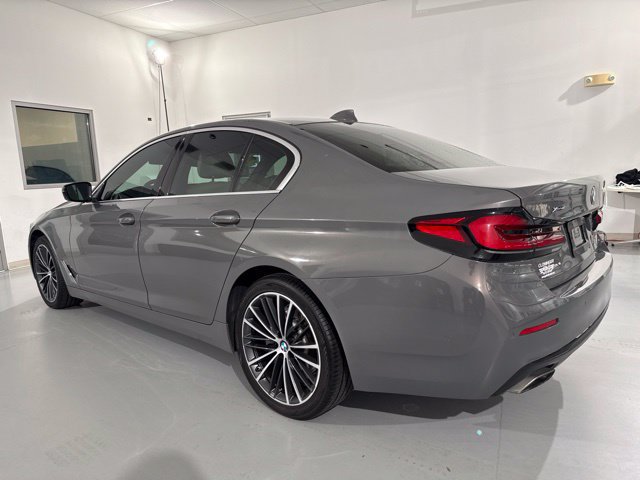 Used 2021 BMW 530i xDrive w/ Premium Package AWD/4WD image 6