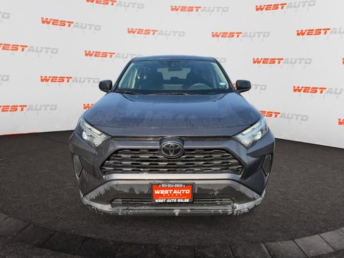 Used 2023 Toyota RAV4 LE AWD/4WD image 8