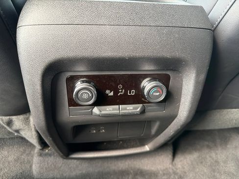 Used 2026 Buick Enclave Preferred FWD image 18