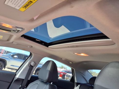 Used 2021 Hyundai Elantra Limited w/ Cargo Package FWD image 13
