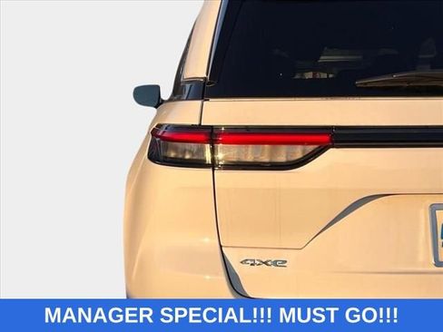 New 2024 Jeep Grand Cherokee Limited 4xe w/ Luxury Tech Group II image 6