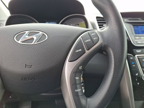 Used 2016 Hyundai Elantra GT FWD image 21