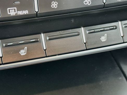 Used 2020 Kia Sorento S AWD/4WD image 4