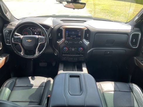 Used 2021 Chevrolet Silverado 1500 High Country w/ Technology Package AWD/4WD image 33