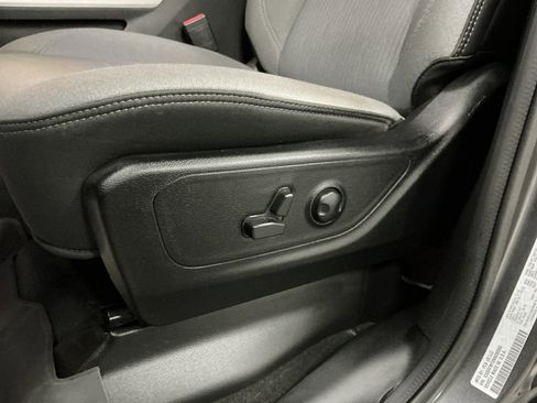 Used 2022 RAM 1500 Big Horn AWD/4WD image 21