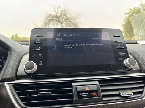 Used 2021 Honda Accord Touring image 20