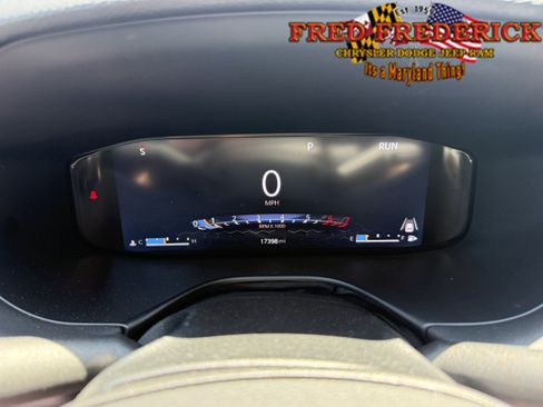 Used 2024 Jeep Compass Limited w/ High Altitude Package AWD/4WD image 11