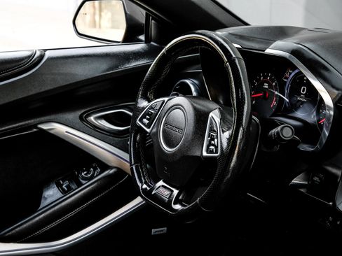 Used 2019 Chevrolet Camaro SS RWD image 18