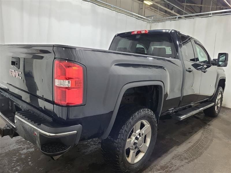 Used 2017 GMC Sierra 2500 4x4 Double Cab w/ Sierra Convenience Package image 4