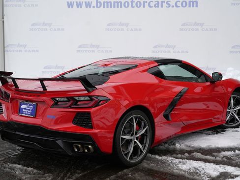 Used 2021 Chevrolet Corvette Stingray Preferred Cpe w/ Engine Appearance Package image 3