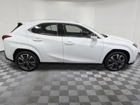 Used 2026 Lexus UX 300h AWD w/ Accessory Package (Z1) image 8