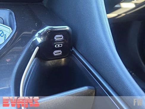 New 2026 Toyota Crown Platinum image 11