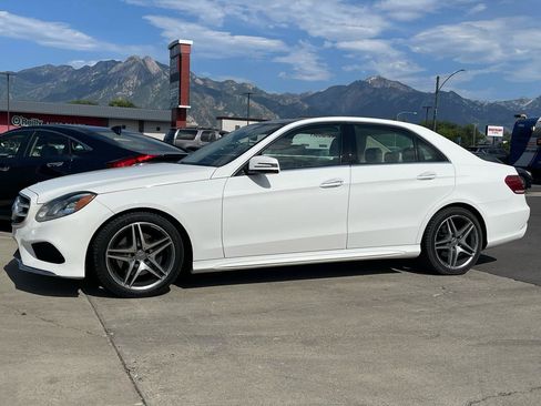Used 2014 Mercedes-Benz E 350 4MATIC Sedan image 9
