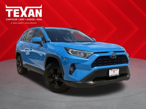 Used 2019 Toyota RAV4 XLE FWD image 1